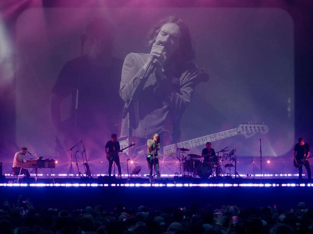 Snow Patrol performance at Brooklyn Paramount in April, part of their upcoming tour