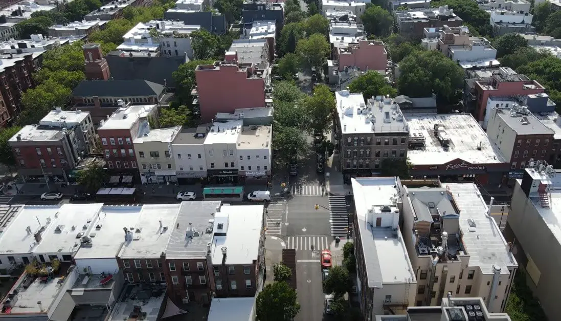 Aerial perspective of a city block in Greenpoint